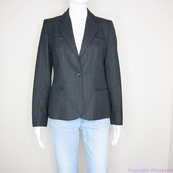 Vintage Cassidy women's 100% wool pinstripe grey blazer, size 4 - Picture 11 of 16